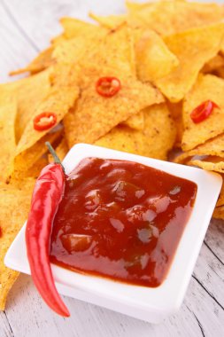 baharatlı domates sosu