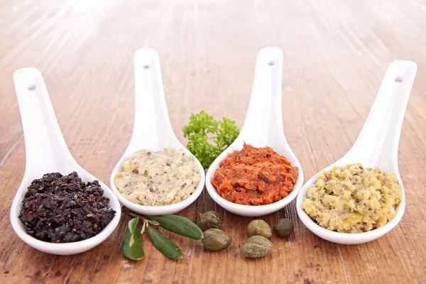 Olive tapenade — Stock Photo, Image