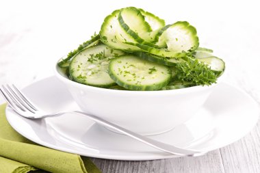 salatalık salatası