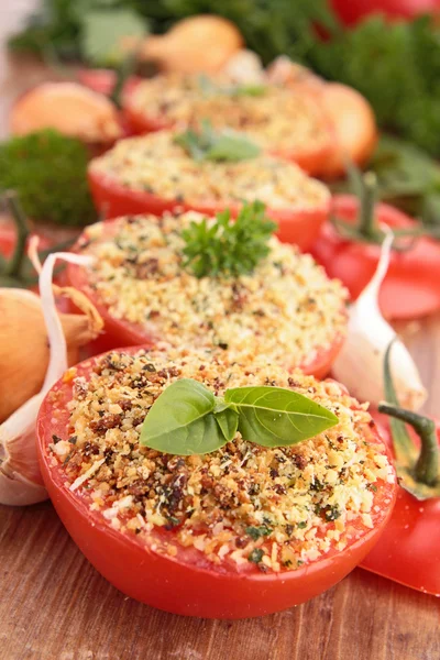 Tomate provençale et ingrédients — Photo