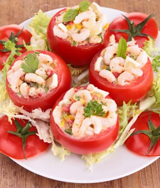 karides ile domates garnitür