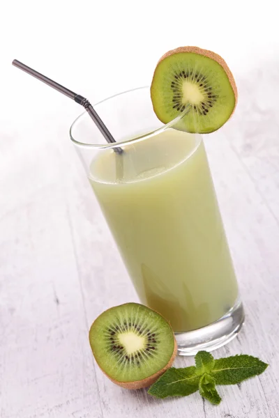 Kiwi juice — Stock Photo, Image