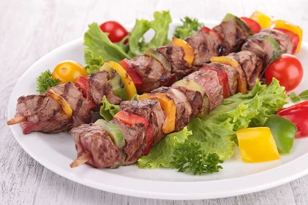 Grillezett hús és zöldség — Stock Fotó