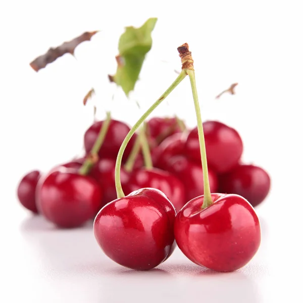 Isolerade cherry — Stockfoto