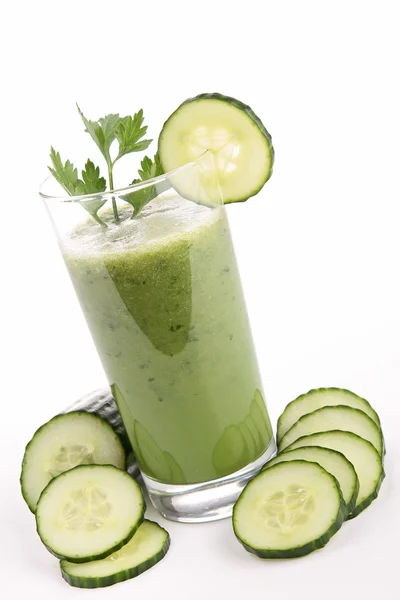 Isolated cucumber juice — Stock Photo, Image