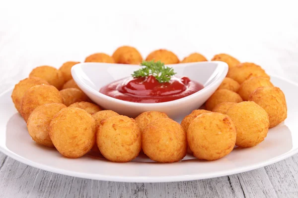 Palla di patate e ketchup — Foto Stock