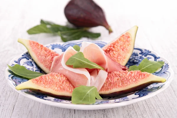 Appetizer, fig salad with proscuitto ham — Stock Photo, Image