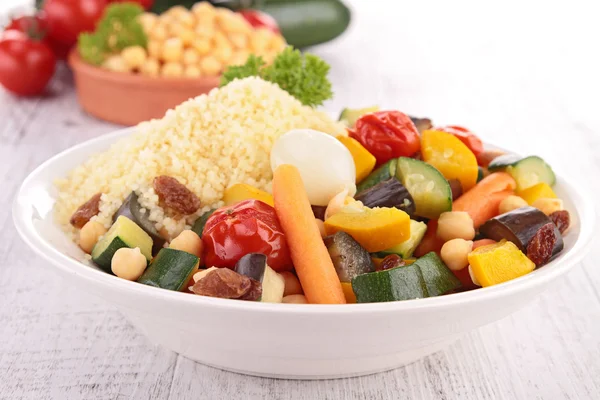 Couscous con verduras —  Fotos de Stock