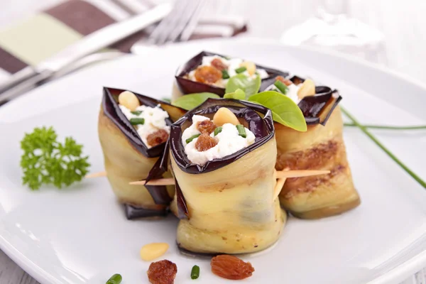 Grilled aubergine with cheese — Stock Photo, Image