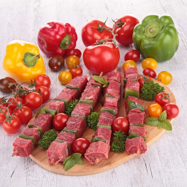 Ruwe rundvlees kebab — Stockfoto