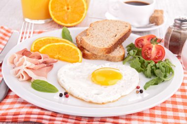 yumurta kalp, Kahvaltı