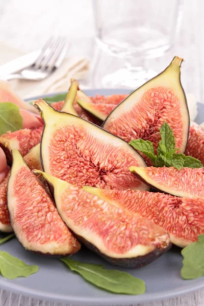 Fresh fig — Stock Photo, Image