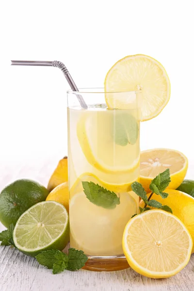 Mojito cocktail of limonade — Stockfoto