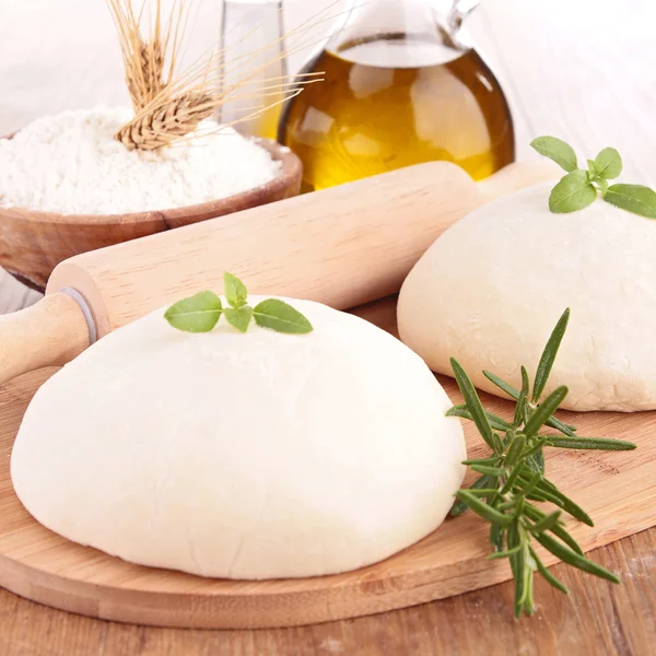 Balls of fresh homemade pizza dough — Stock Photo, Image