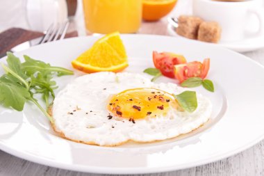 yumurta, ekmek ve jambon Kahvaltı