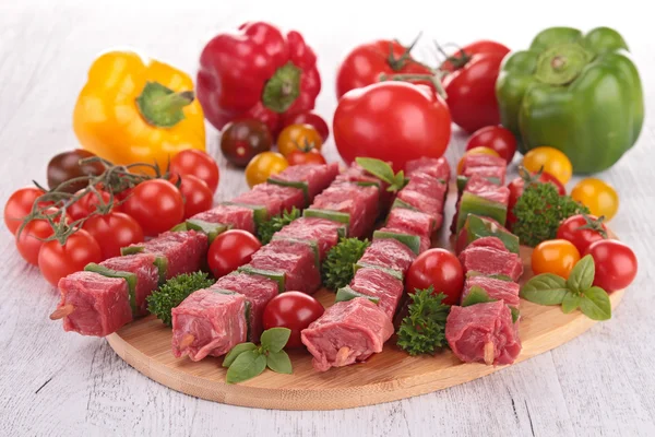 Pieces of meat with vegetables — Stock Photo, Image