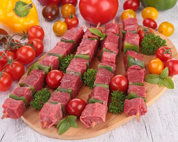 Pieces of meat with vegetables — Stok fotoğraf