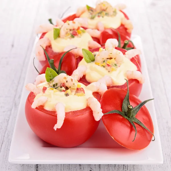 Tomato with shrimp — Stock Photo, Image