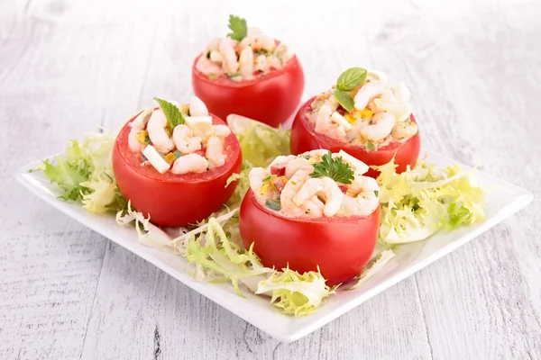 Tomato with shrimp — Stock Photo, Image