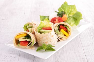 tortilla sarma sebzeli