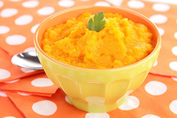 Bowl of carrot puree — Stock Photo, Image