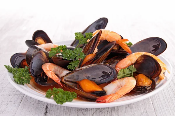 Mussel and shrimp — Stock Photo, Image