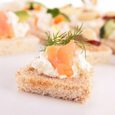 ürün çeşitliliği kanepe, tost