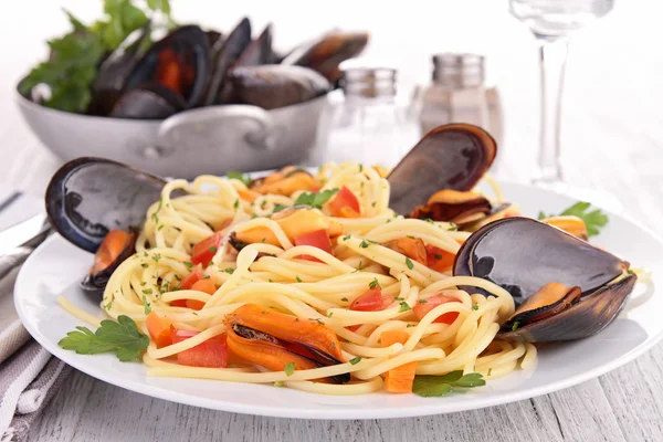 Spaghetti met Mossel — Stockfoto