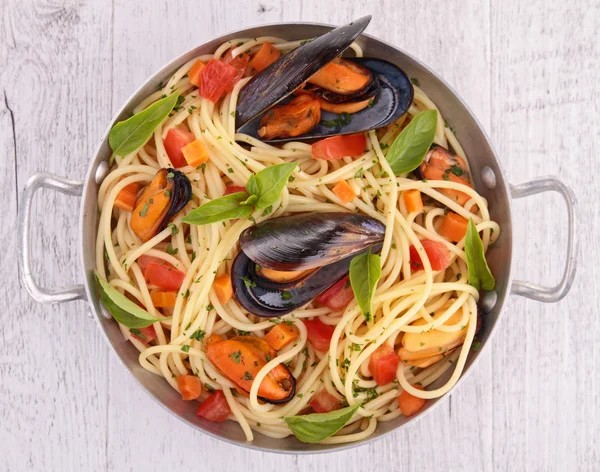 Spaghetti met Mossel — Stockfoto