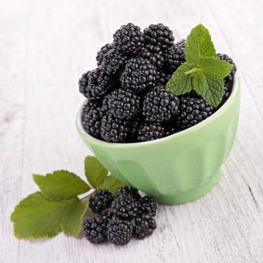 böğürtlen meyve Bowl