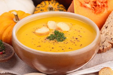 Balkabağı çorbası.