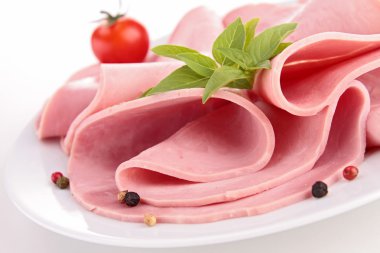 dilimlenmiş domates ile domuz jambon