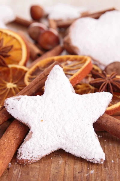 Ginergbread with nuts, cinnamon and orange