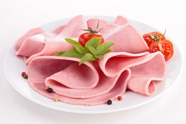 dilimlenmiş jambon ve domates