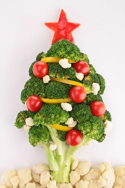 Christmas tree with vegetables — Stock Photo, Image