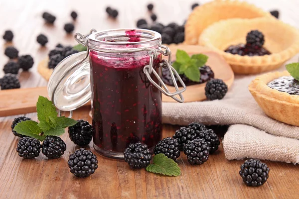 Blackberry jam — стоковое фото