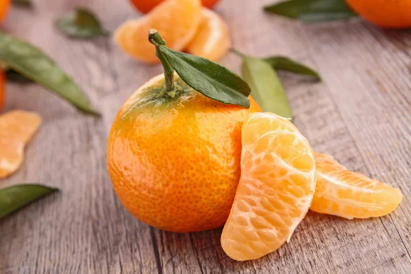 Mandarin fruit or tangerine — Stock Photo, Image