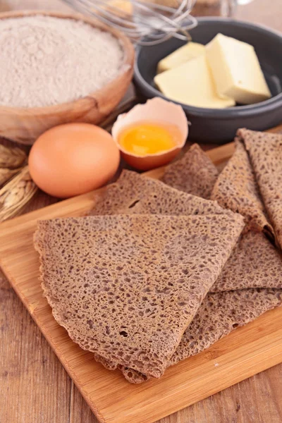 Buckwheat crepe with ingredient — Stock Photo, Image