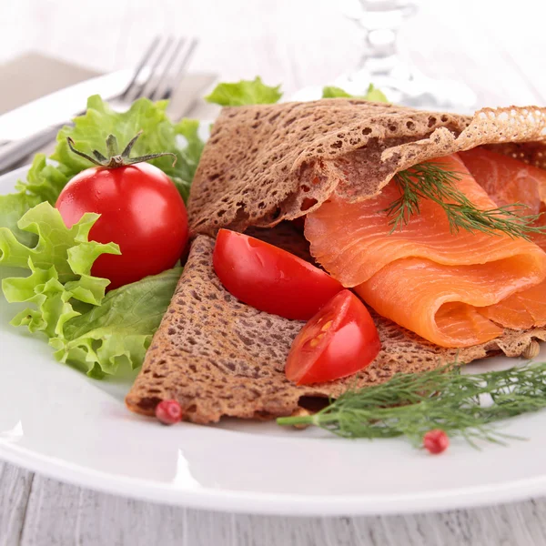 Plate of crepe with salmon — Stock Photo, Image