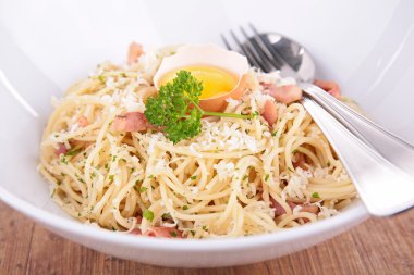 makarna carbonara