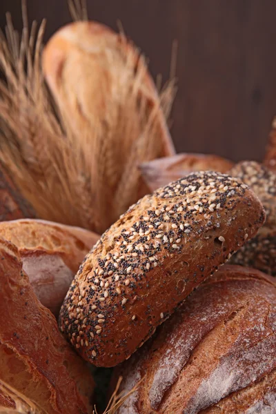 Асортимент хліба, хлібобулочних виробів — стокове фото