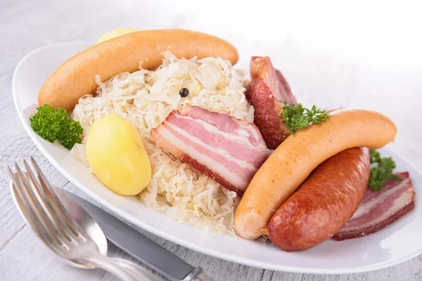 Sauerkraut and sausage — Stock Photo, Image