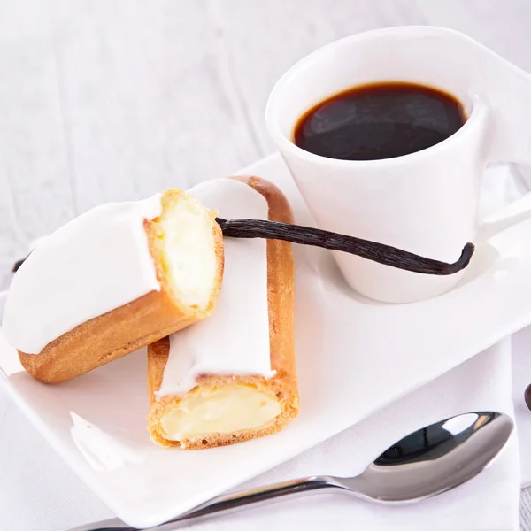 Tazza di caffè e pasticceria — Foto Stock