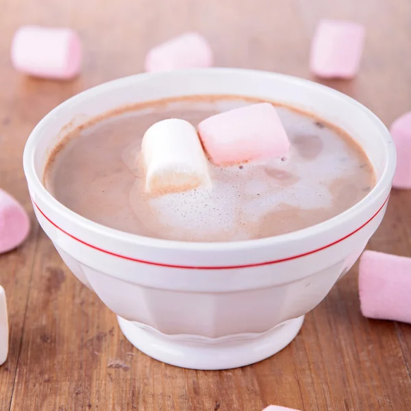 Bowl of chocolate with marshmallows — Stock Photo, Image