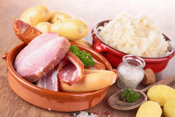 Raw meats and cabbage — Stock Image Raw meats and cabbage Stock Picture