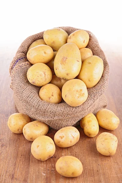 生土豆 — 图库照片