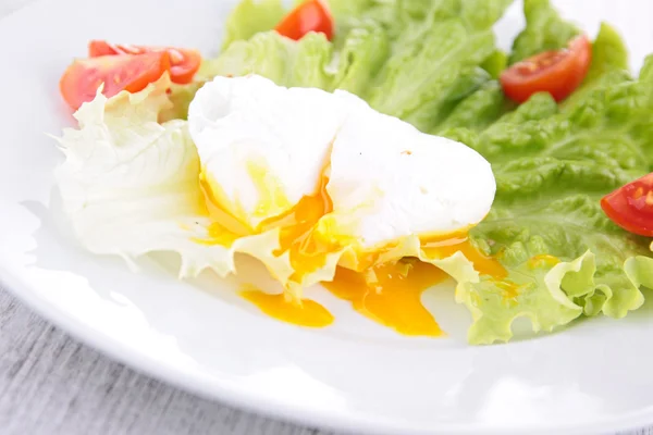 Poached egg — Stock Photo, Image