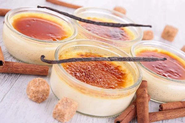 Caramel dessert — Stock Photo, Image