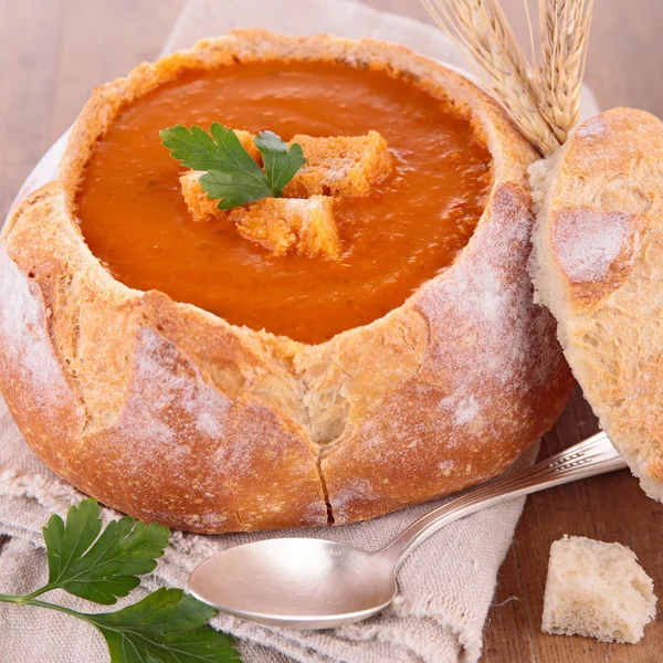 Bol à pain et soupe — Photo