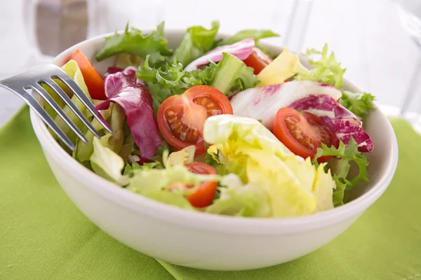 Salada e tomate — Fotografia de Stock